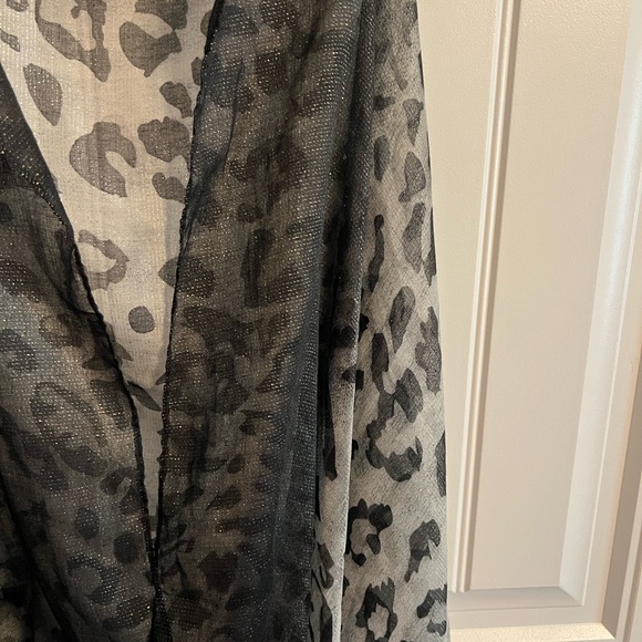 #524. Sunshine & Rodeos Sheer/Shimmer Vest. One size. Tassel accents. NWT! - Picture 3 of 7